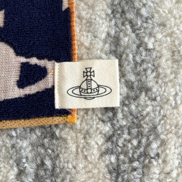 Vivienne Westwood hand towel - Picture 2 of 3